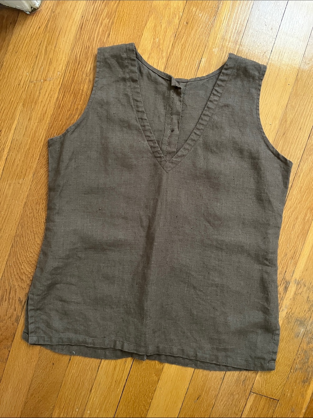Brown Handmade V-Neck Full Button Linen Sleeveless Blouse Top XS/ S - Picture 3 of 11